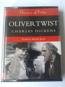 Oliver Twist written by Charles Dickens performed by Martin Jarvis on Cassette (Abridged)
