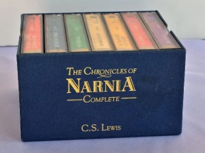 The Chronicles of Narnia written by C.S. Lewis performed by Claire Bloom, Michael York, Anthony Quayle and Ian Richardson on Cassette (Abridged)