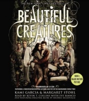 Beautiful Creatures written by Kami Garcia and Margaret Stohl performed by Kevin T. Collins and Eve Bianco on CD (Unabridged)